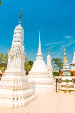 Stupas Wat Intharawihan Tapınağı, Bangkok