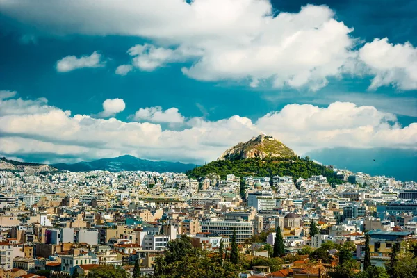 Stadtbild von Athen und Lykabettus — Stockfoto