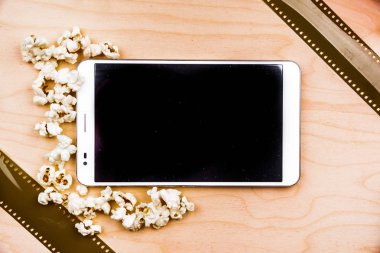 Tablet PC'de öznitelikleri sinema ile ahşap.