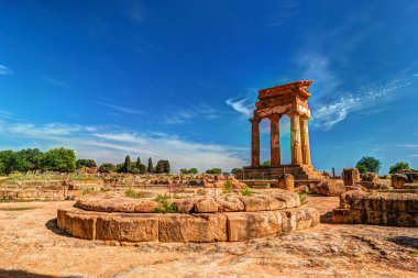 Agrigento, Sicilya. Tapınak Castor ve Pollux