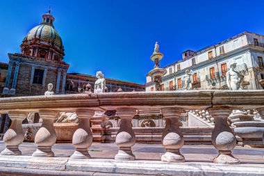 Ünlü Barok Piazza Pretoria, Palermo, Sicilya yazıklar Çeşmesi