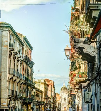 Catania mimari - Catania sokak görünümü