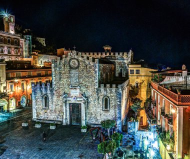 En popüler Sicilya tatil Taormina Duomo.