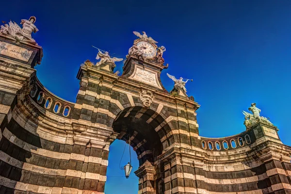 El arco Giuseppe Garibaldi, Catania, Sicilia —  Fotos de Stock