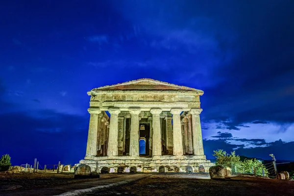 Antik Yunan tapınağı, Concordia tapınaklarda Vadisi Agrigento, Sicilya, İtalya — Stok fotoğraf