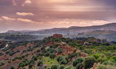 Concordia ünlü tapınak tapınak Vadisi Agrigento yakınlarında