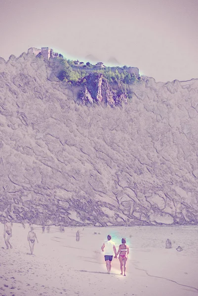 Plage de Cléopâtre avec mer et rochers de la péninsule d'Alanya, Antal — Photo