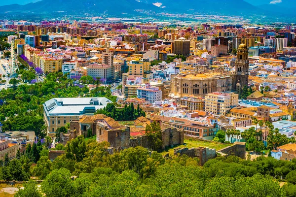 Міський пейзаж пташиного польоту Малага, Іспанія. — стокове фото