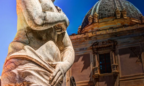 Słynnej fontanny wstydu na barokowym Piazza Pretoria, Palermo, Sycylia — Zdjęcie stockowe