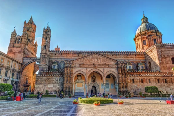 Красивий собор Палермо, Сицилія — стокове фото
