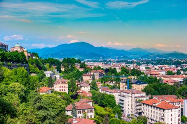 Panoramik Citta Alta, eski şehir. Bergamo