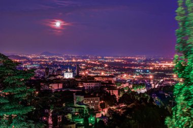 Old Town Citta Alta Bergamo San Vigilio Tepesi'nden manzaraya.