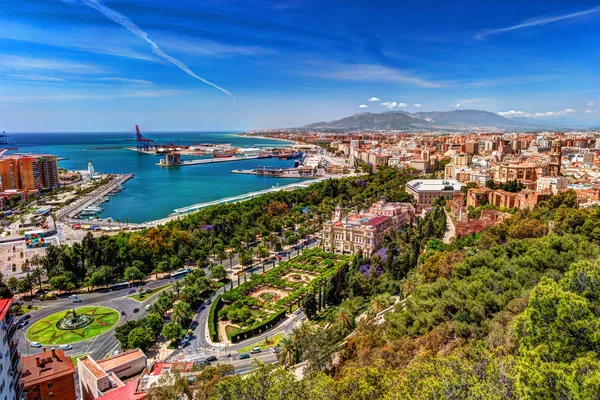 Vista aérea de Málaga retirada do castelo de Gibralfaro — Fotografia de Stock