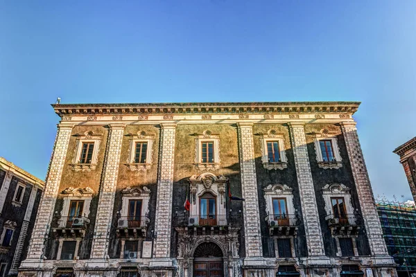 Piazza Duomo με Δημαρχείο στην Κατάνια, Σικελία, Ιταλία — Φωτογραφία Αρχείου