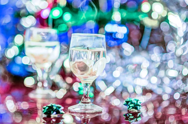 Nouilles en forme de verre à vin avec coquillages — Photo