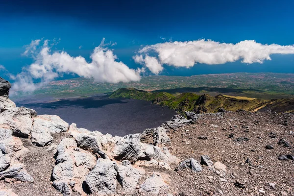 Manzara Etna yanardağı, Sicilya, İtalya.