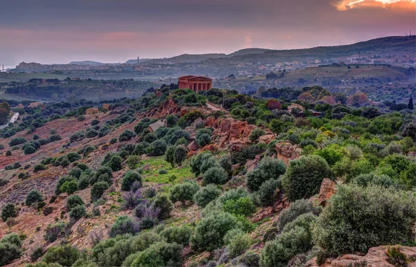 Concordia ünlü tapınak tapınak Vadisi Agrigento yakınlarında