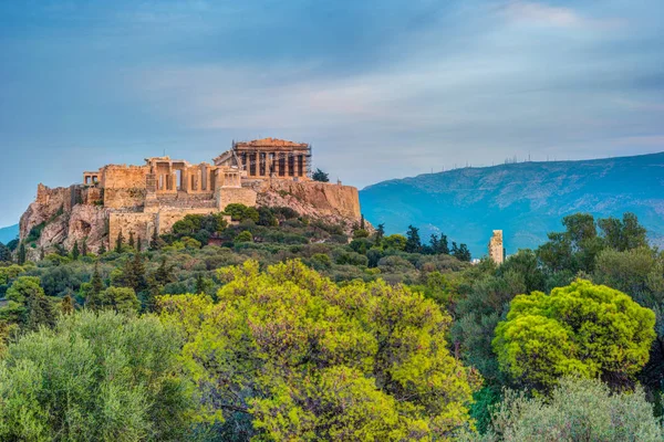 Construção de partenon e Herodium em Acropolis Hill em Atenas — Fotografia de Stock