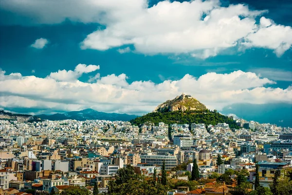 Stadtbild von Athen und Lykabettus — Stockfoto