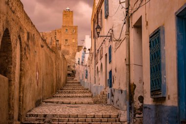 Medine Sousse, Tunus için sokakta.