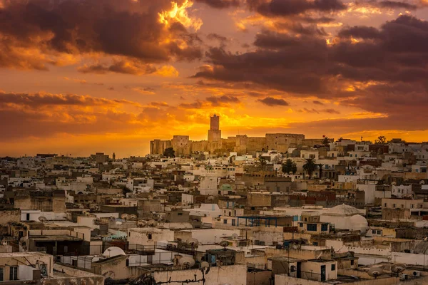 Pohled z mediny a hrad kasbah v Sousse — Stock fotografie