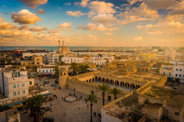 Bellissimo tramonto a Sousse, Tunisia . — Foto Stock