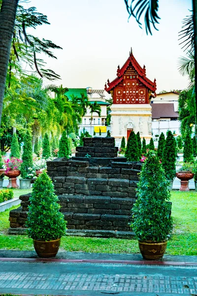 Buddhistiska templet Chiang Mai, Thailand — Stockfoto