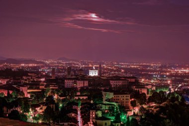 Old Town Citta Alta Bergamo San Vigilio Tepesi'nden manzaraya.