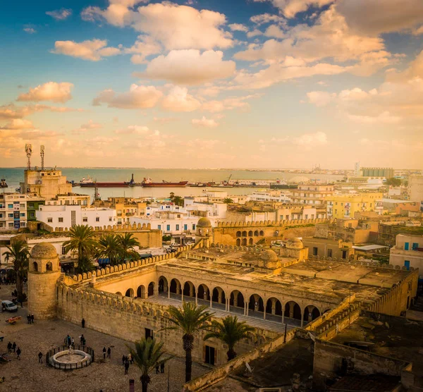 Bellissimo tramonto a Sousse, Tunisia . — Foto Stock