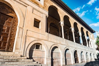 Tunus, Tunus için al-Zaytuna Camii.
