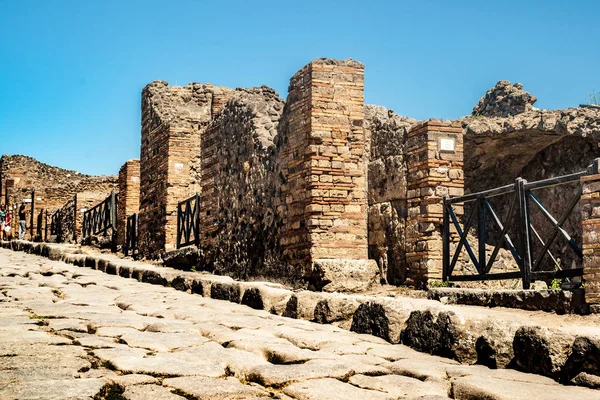 Il famoso sito antico di Pompei, vicino a Napoli . — Foto Stock