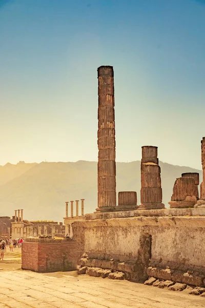 El famoso sitio antiguo de Pompeya, cerca de Nápoles . — Foto de Stock