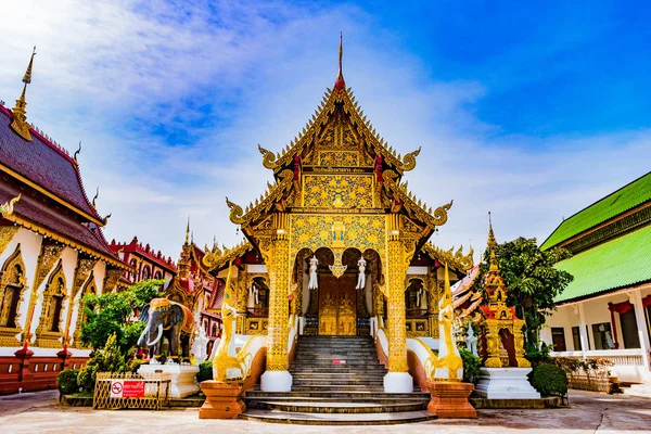 Templo budista Chiang Mai, Tailândia — Fotografia de Stock