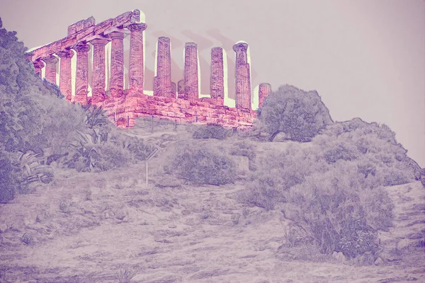 Храм Юноны - древняя греческая достопримечательность в Валле-дей-Темпли — стоковое фото