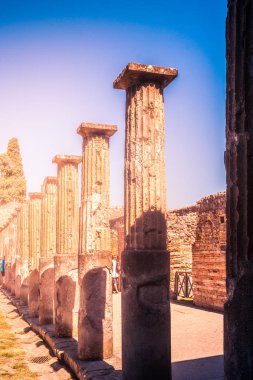 Pompeii, Napoli yakınındaki ünlü antik sitesi.