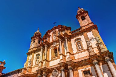Dikilitaş benzeri Colonna dell Immacolata kare San Domenico Palermo, Sicilya, İtalya.