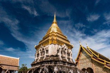 WAT Chiang adama gündoğumu