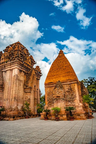 Die türme von po nagar bei nha trang in vietnam — Stockfoto