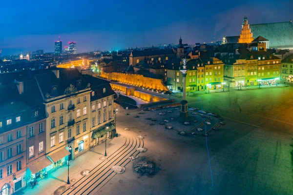 Night Panorama of Royal Castle and Old Town in Warsaw — Stock Photo, Image