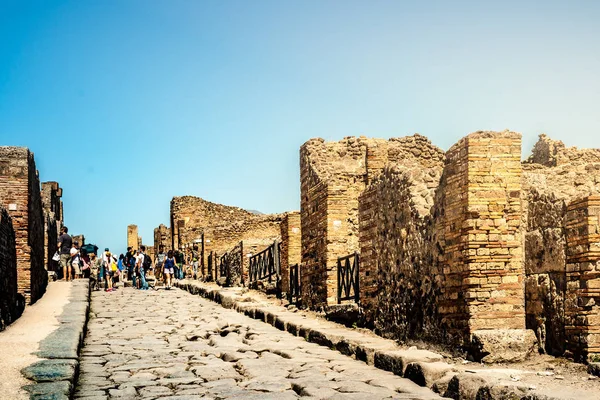 Den berömda antika platsen i Pompeji, nära Neapel. — Stockfoto