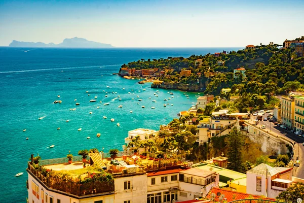 Живописный вид на залив, Италия . — стоковое фото