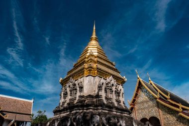 WAT Chiang adama gündoğumu
