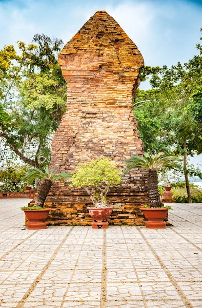 As torres de Po Nagar perto de Nha Trang no Vietnã — Fotografia de Stock