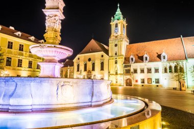 Bratislava, Slovakya'nın ana Meydanı