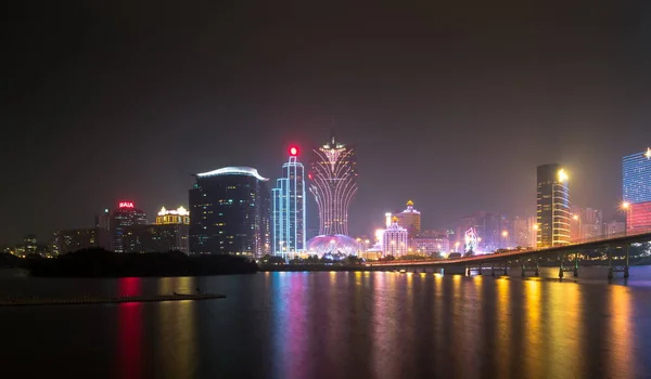Skyline de la ciudad de Macao en Nam Van Lake —  Fotos de Stock