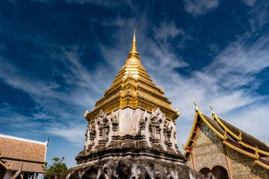 WAT Chiang adama gündoğumu