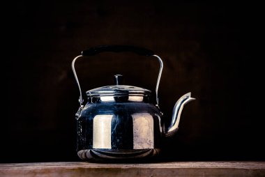 Ahşap duvar eski demir