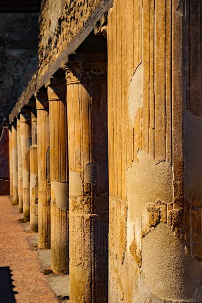 The famous antique site of Pompeii, near Naples. — Stock Photo, Image