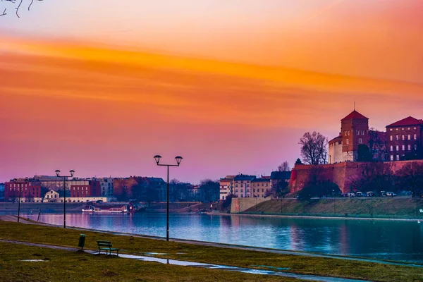 Castello reale dei re polacchi sulla collina di Wawel — Foto Stock