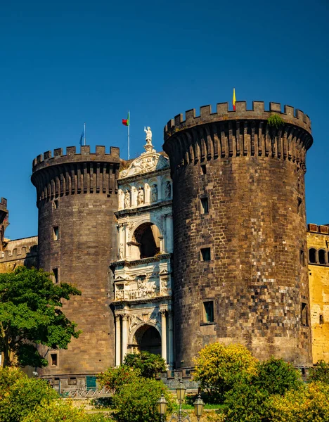 The medieval castle of Maschio Angioino — Stock Photo, Image